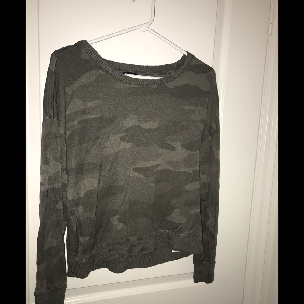 Splendid camo crew top